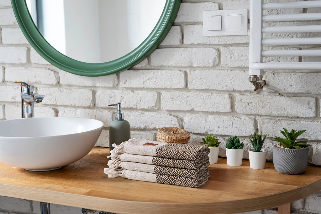 Gold CASE Turkish Hand Towels for Bathroom Set of 4 – 20 x 40'' – 100% Cotton Bathroom Towels – Aphrodite Kitchen Small Towel for Spa, Face, Tea & Dishcloth – Decorative Patterned Weave – Beige